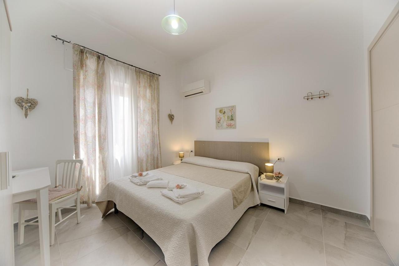 Casa Lucia Hotel Olbia Exterior photo