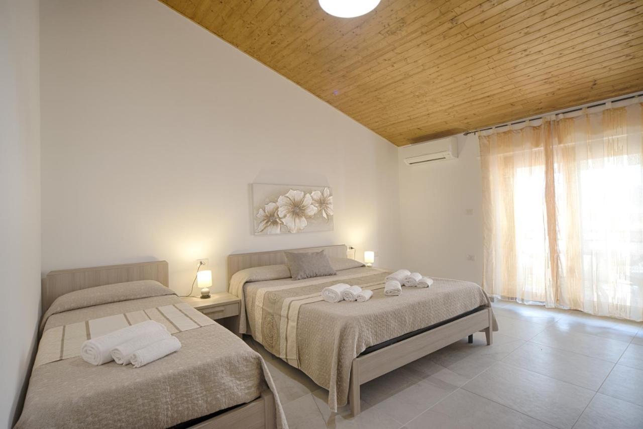 Casa Lucia Hotel Olbia Exterior photo